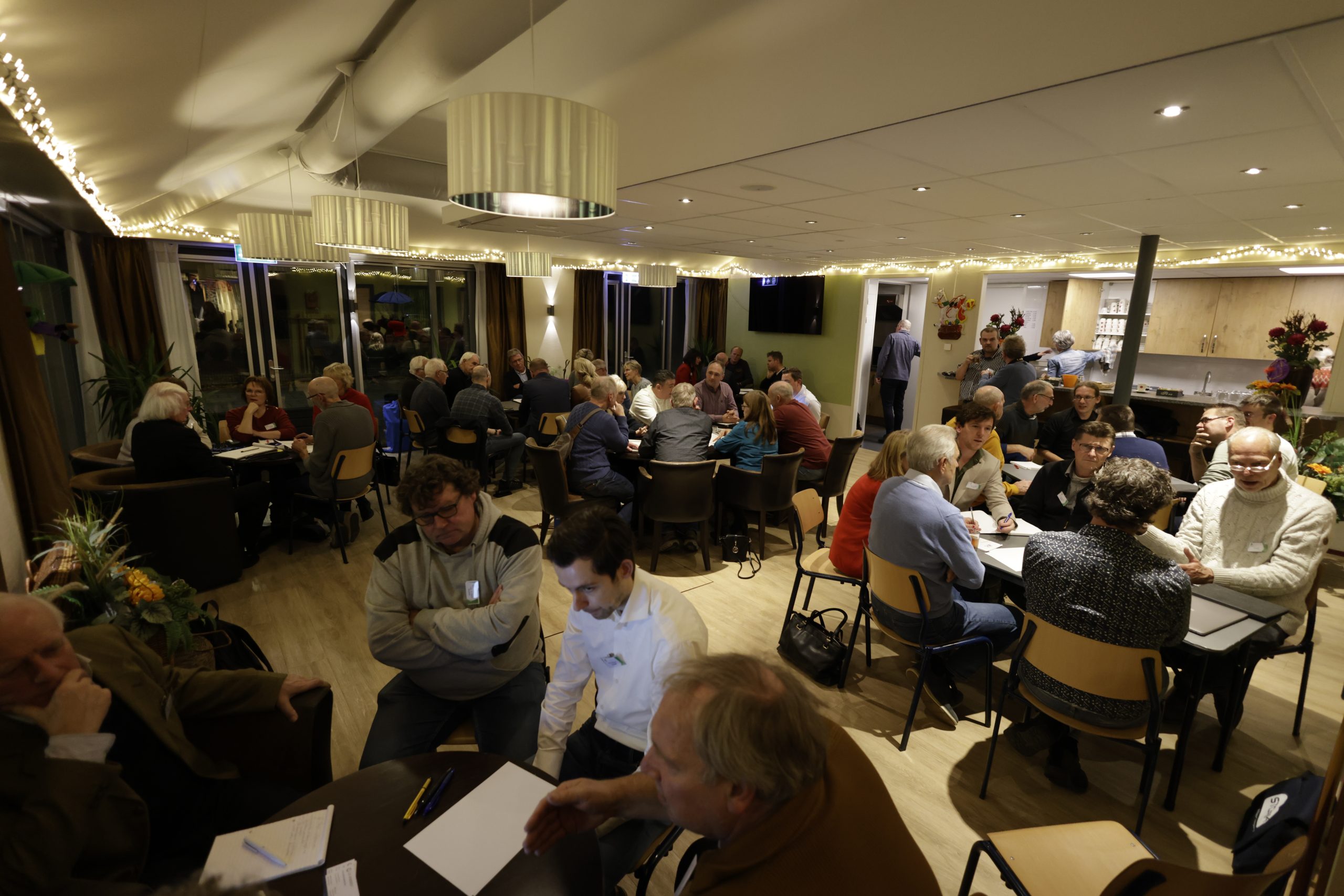 Eerste raadscafé van de gemeenteraad Hollands Kroon groot succes